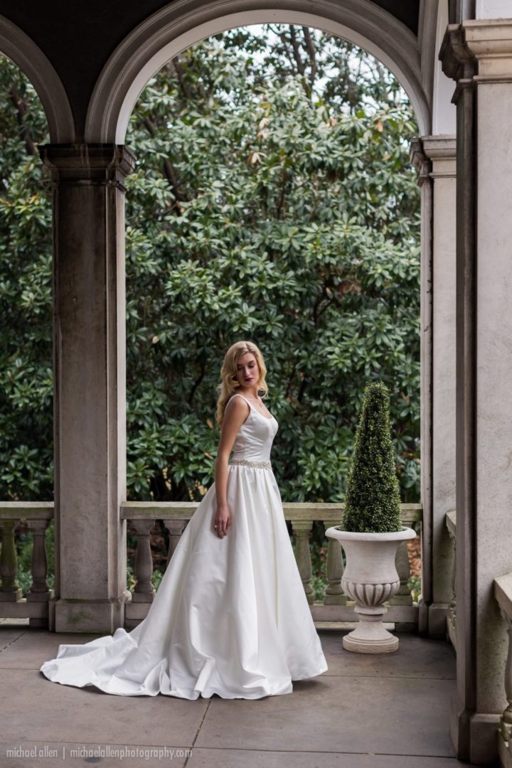 Vintage Glamour in Allure | Southern Bride
