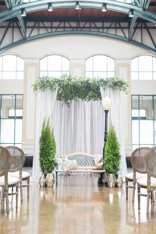 New-York-Style-Wedding-Inspiration-park_bench