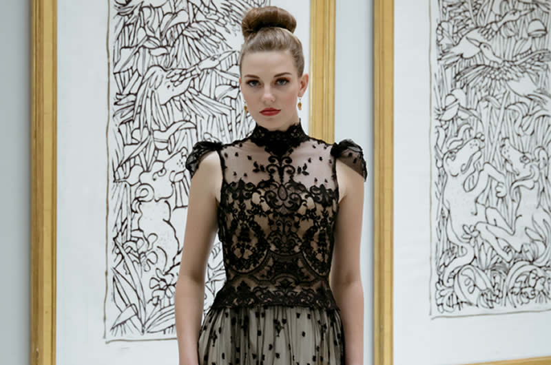Kamilla, Wedding Dress by Olia Zavozina