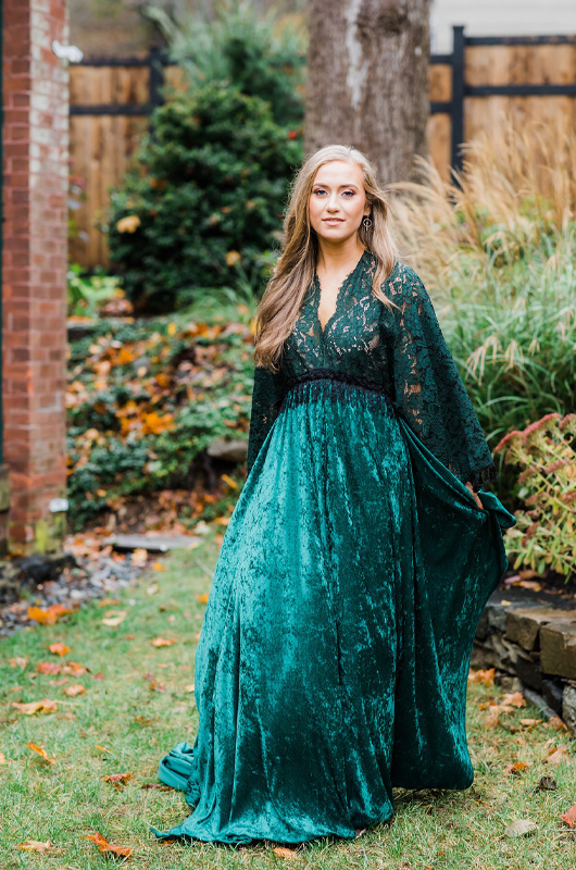 A Merry & Bright Winter Wedding Shoot