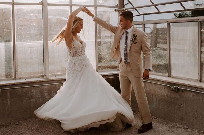 anomalie wedding dress designer Anomalie Long Lace Wedding Pre-Loved Wedding Dress (Stefanie) Sissily Designs