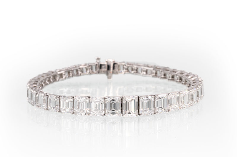 Sissys Log Cabin Commits To Creating Extraordinary Wedding Day Style Diamond Bracelet