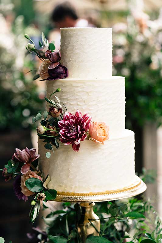 Southern Bride Wedding Planning Guide Cake Close Up