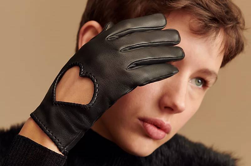 Spectacular Valentine's Day Gifts Noir Heart Gloves Spectacular Valentine's Day Gifts Noir Heart Gloves