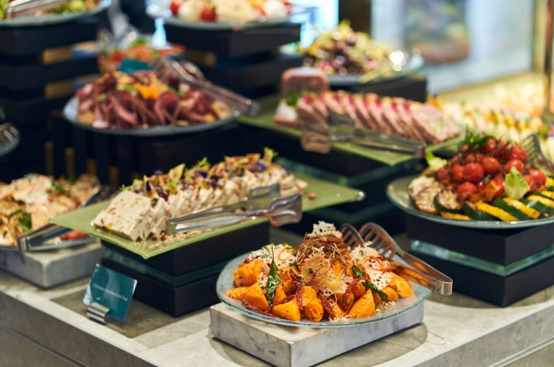 Dubai Bachelorette Destination saffron restaurant food Dubai Bachelorette Destination saffron restaurant food