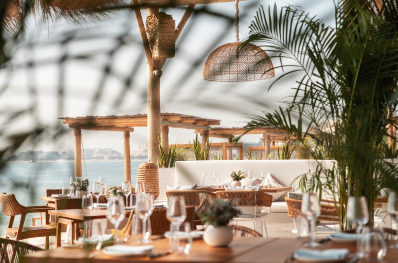 Dubai Bachelorette Destination atlatis white beach Dubai Bachelorette Destination atlatis white beach