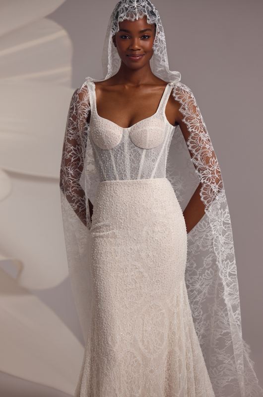 Hailey Bieber Wedding Dress Inspiration - Get The Look | Southern Bride Hailey Bieber Wedding Dress Inspiration - Get The Look | Southern Bride
