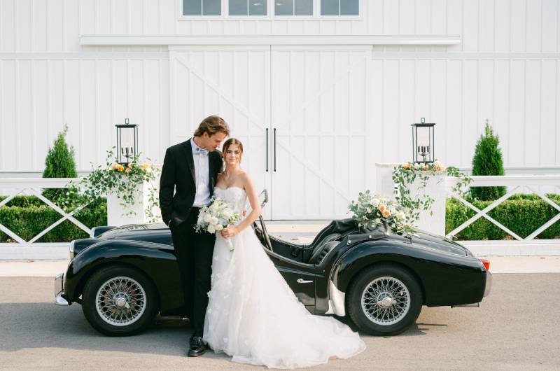 Southern Florals at the White Dove Barn Nashville Tennessee Car Dove Barn Southern Florals at the White Dove Barn Nashville Tennessee Car Dove Barn