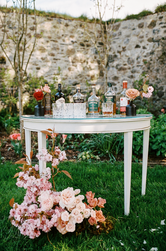 Cashel_Palace_Styled_Challenge_Ireland_bar_closeup