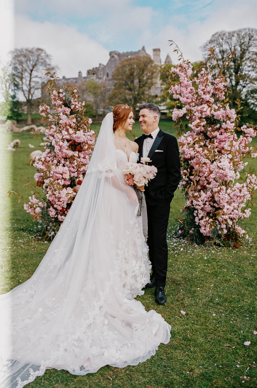 Cashel_Palace_Styled_Challenge_Ireland_couple_flower_canopy