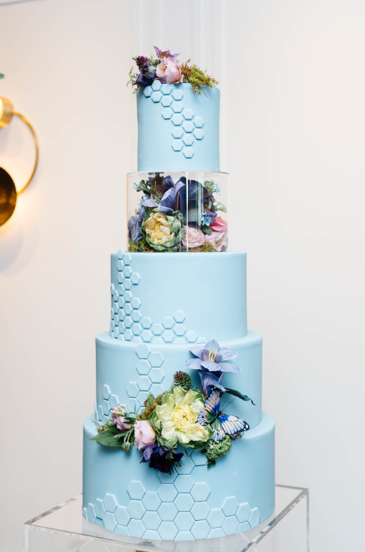 Annie Cooper Four Seasons Styled Challenge New Orleans blue cake