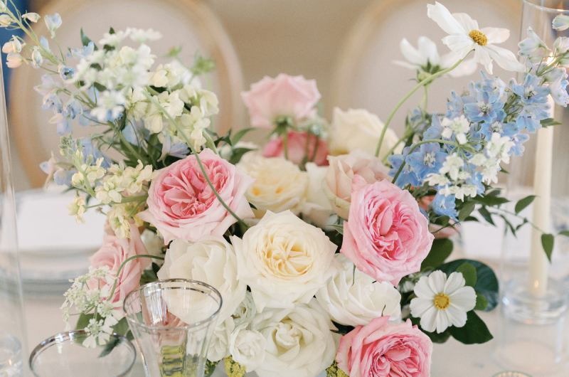 Timeless Elegance A Classic Blue & White Chinoiserie Inspired Styled Shoot in Boerne TX table bouquet Timeless Elegance A Classic Blue & White Chinoiserie Inspired Styled Shoot in Boerne TX table bouquet