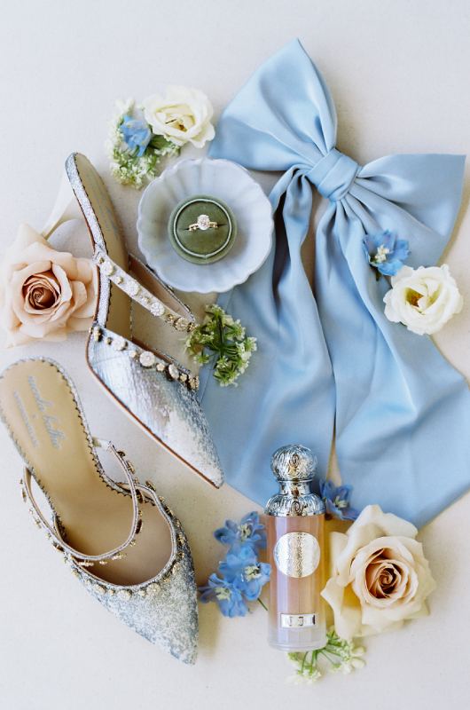 Timeless Elegance A Classic Blue & White Chinoiserie Inspired Styled Shoot in Boerne TX blue bow