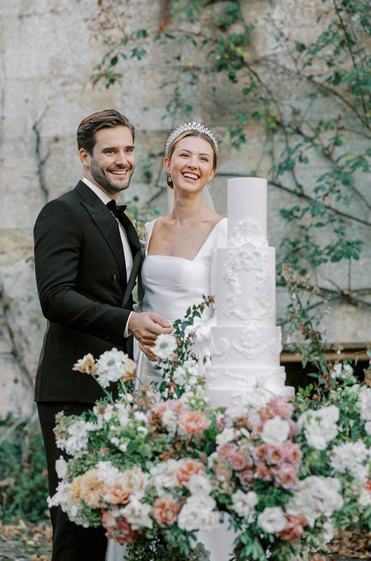 Royal Wedding Inspiration cake cutting