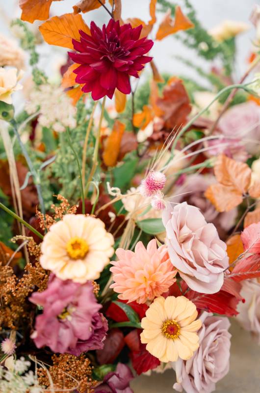 Cozy Autumn Styled Shoot Wildwood Georgia flowers