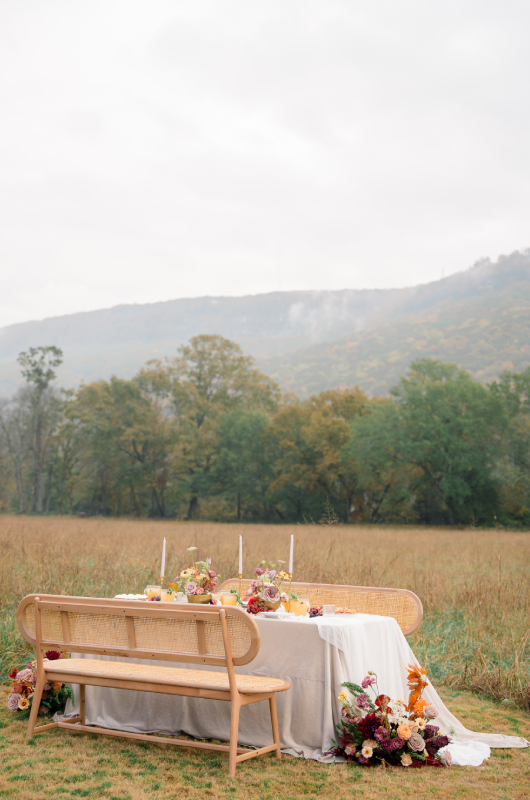 cozy autumn styledshoot outdoortable