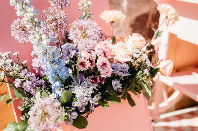 The Perfect Wedding Favor for Every Season spring flowers The Perfect Wedding Favor for Every Season spring flowers