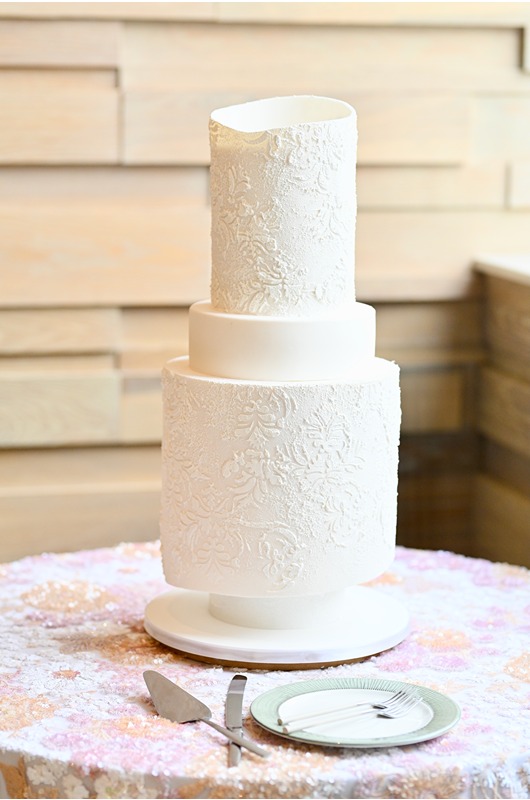 liva and co events wins trendsetter award the styled challenge las vegas wedding cake