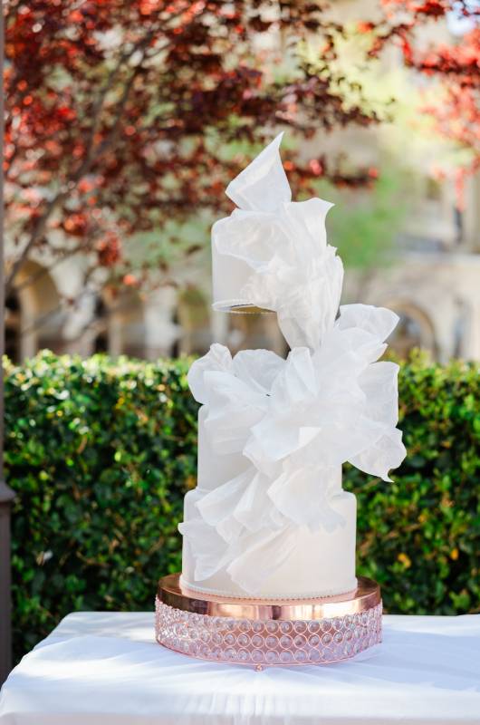Desi Camille Weddings Events Wins Best Design The Styled Challenge Las Vegas cake