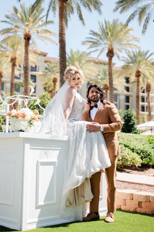 Desi Camille Weddings Events Wins Best Design The Styled Challenge Las Vegas bar