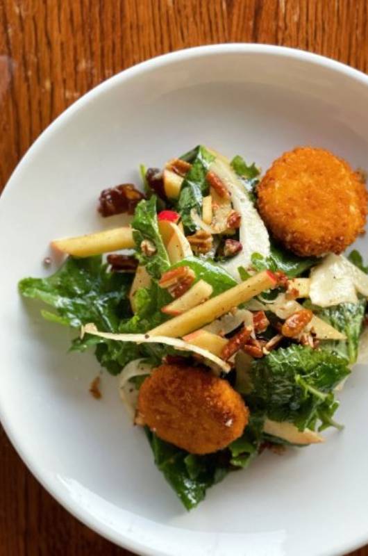 oxford mississippi a storybook setting for a southern destination wedding crab cakes
