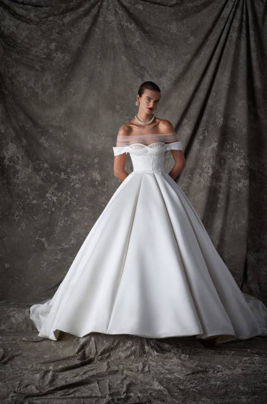 ines-di-santo-presents-respira-the-fall-2026-bridal-couture-Zephyr