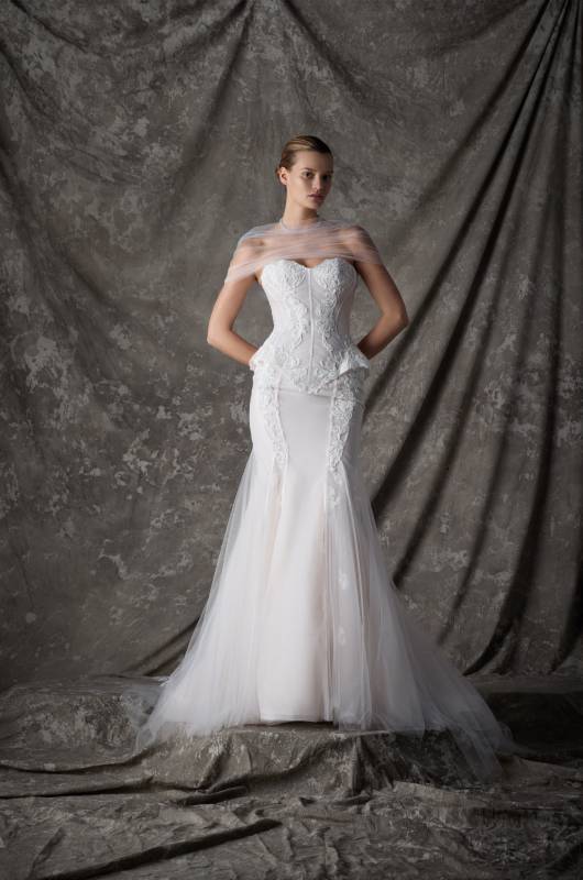 ines-di-santo-presents-respira-the-fall-2026-bridal-couture-Vesper 