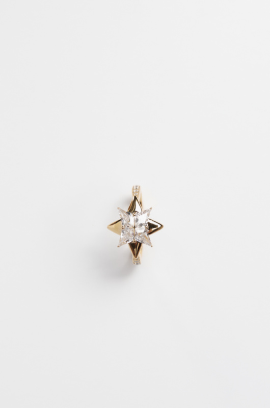 Inside 11 Juillet How This Luxury Brand Is Redefining Modern Craftsmanship the silver star ring